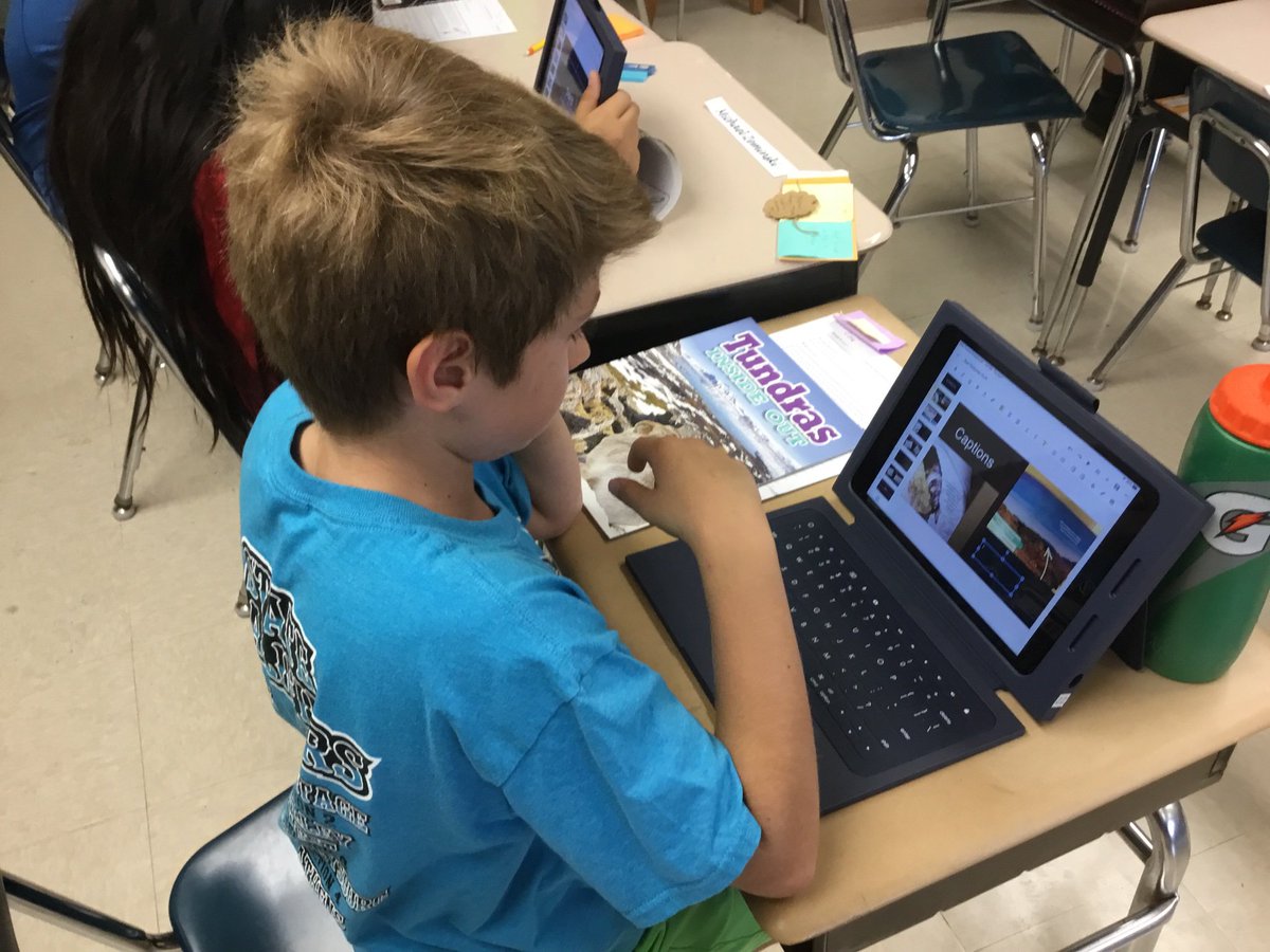 MrsCWoodWC's tweet photo. Cooperative groups had fun using Google slides to demonstrate their knowledge of text features.....an hour later and they still didn’t want to stop! Time flies when you’re having fun. ☺️ https://t.co/TWn8sOKtxK