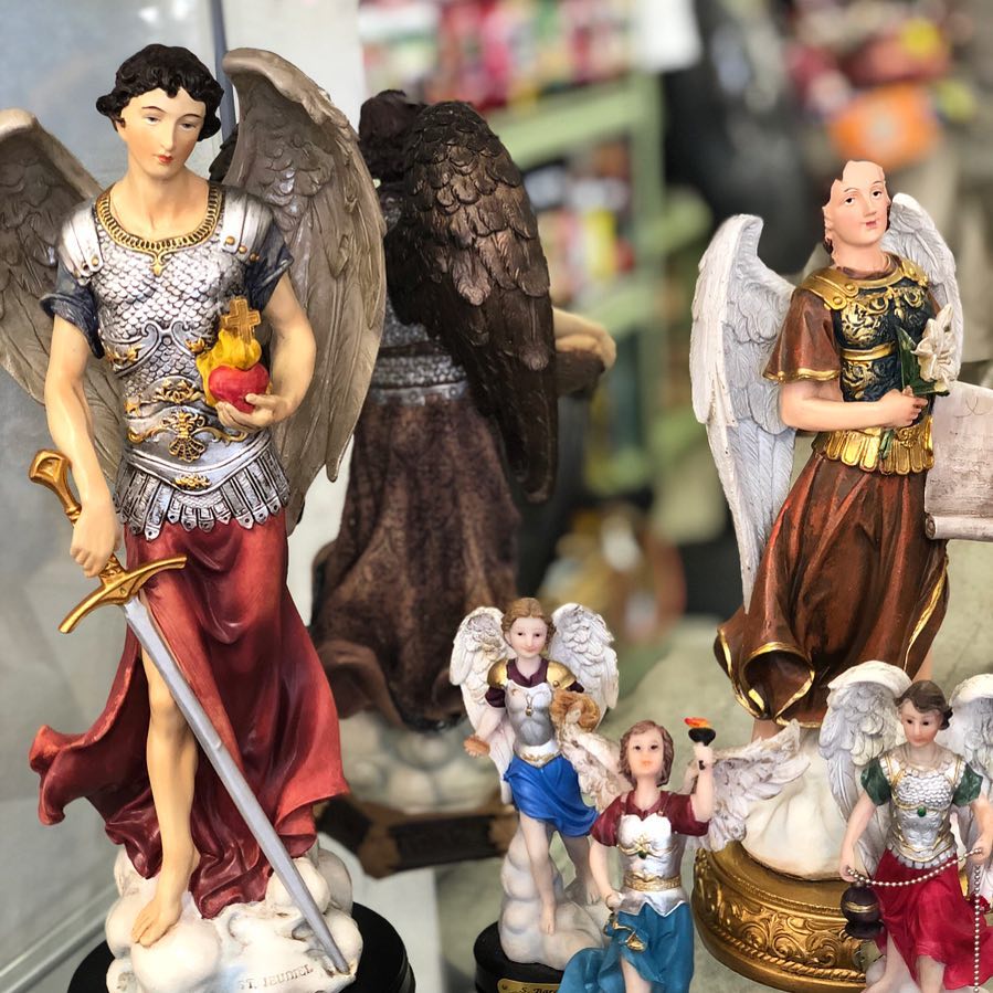 BMaximon's tweet photo. Aprovecha el otoño para adquirir los productos en ofertas. Visitanos ahora mismo. WhatsApp haz click aquí:https://t.co/bQWlMM2oaw #botanica #maximon #elcajon #california #hierbas #flores #religiosos #castolicos #cristianos #budistas #hiundistas  #temedicinal https://t.co/6af9CKvpPx