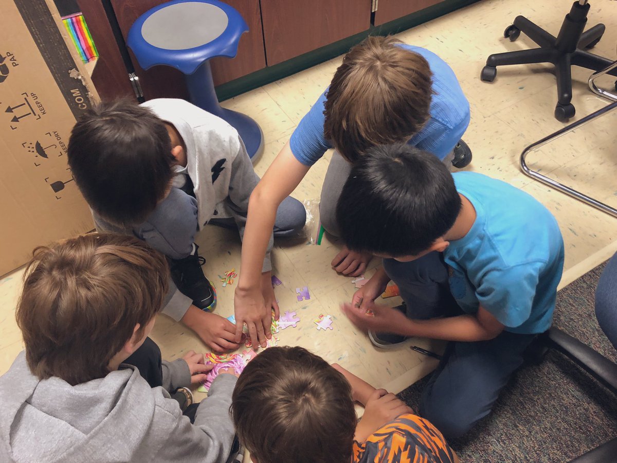 MissMegHartzell's tweet photo. Thinking About Thinking •• learning and applying our final habit of mind for our e-book. Students complete puzzles WITHOUT knowing what the final product is supposed to be 🧩 what strategies would you use? #ripon5th #mpqtigerway @MrsSimacek @JanetErnst https://t.co/vmcNR9XK4J