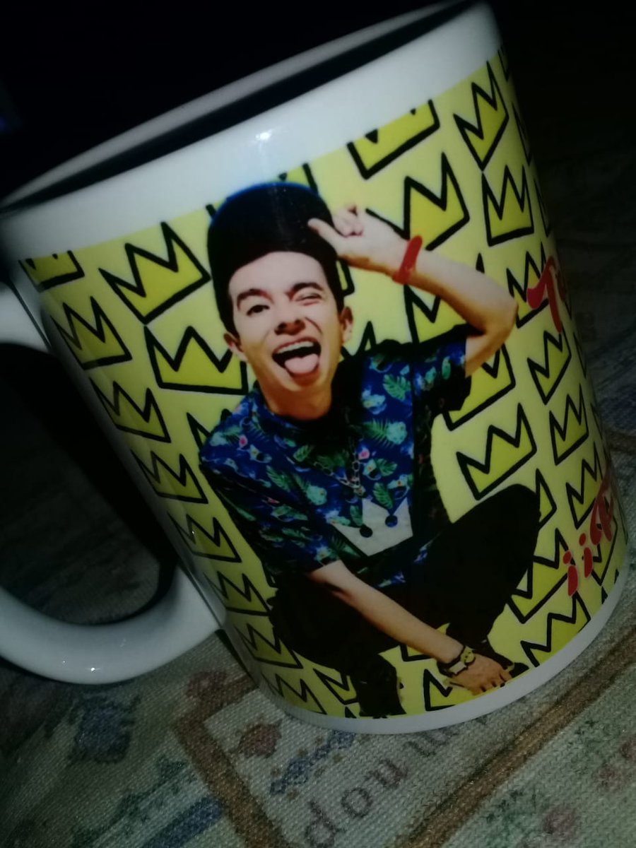 amiara_fans's tweet photo. Tengo la mayor taza del mundo mundial @AmiRodrigueZZ 💚🍃 https://t.co/FzgDbuG9jB