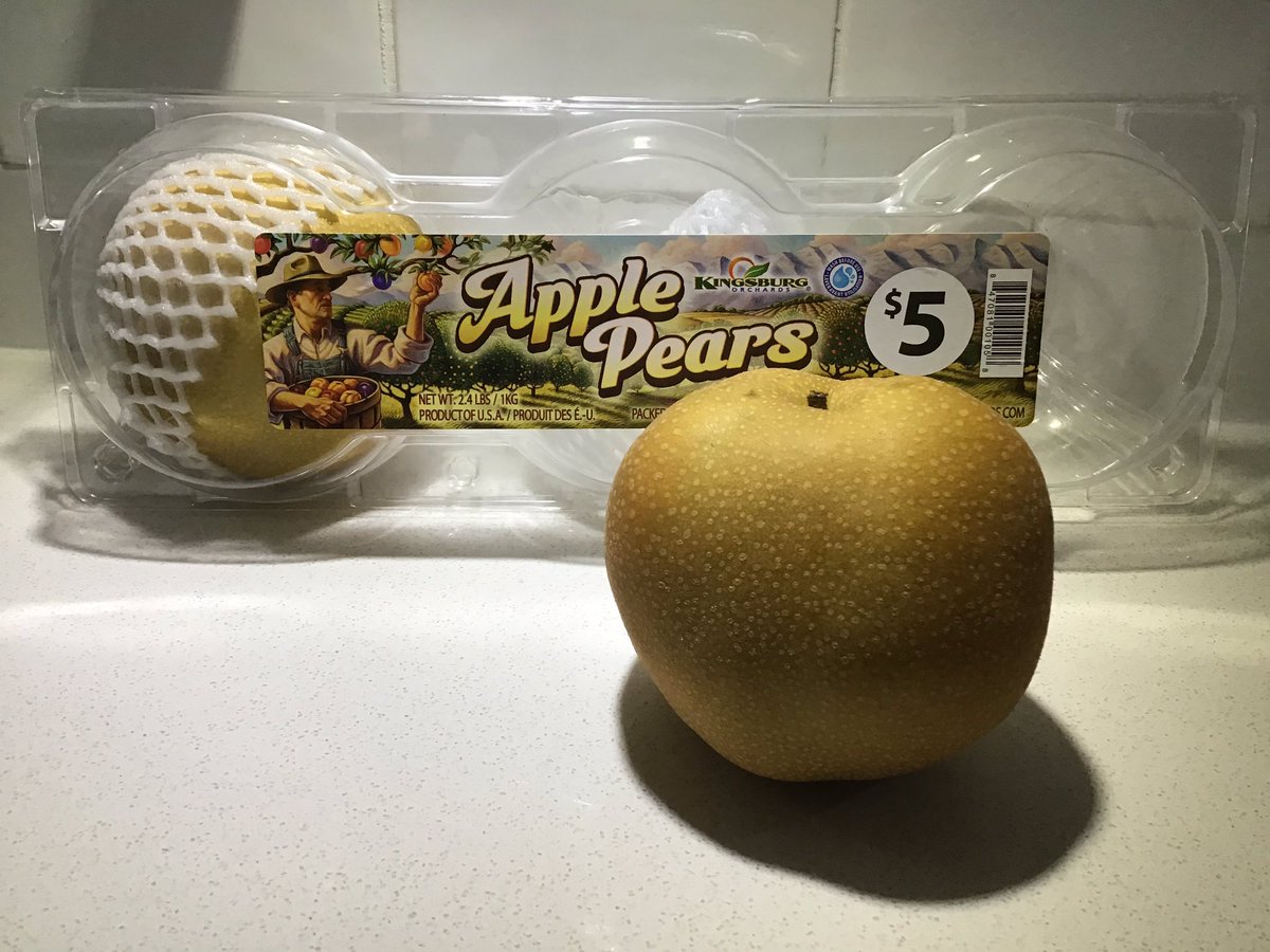 TimothyDooner's tweet photo. So these are real...real good #applepears https://t.co/v8DsI9orBs