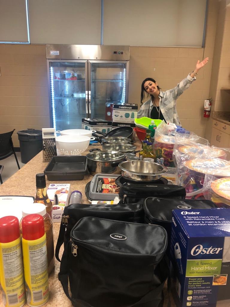 EHabib15's tweet photo. Today was the first day of our amazing COY workshop that we have officially named Chefs @ SWG ( pronounced as SWAG.... get it :) ) . We are excited to get our first meal ready on Thursday. Nous partagerons des photos de notre repas @SirWilliamGage @PeelSchools #peelworkshop #COY https://t.co/eAFcAvvJBm