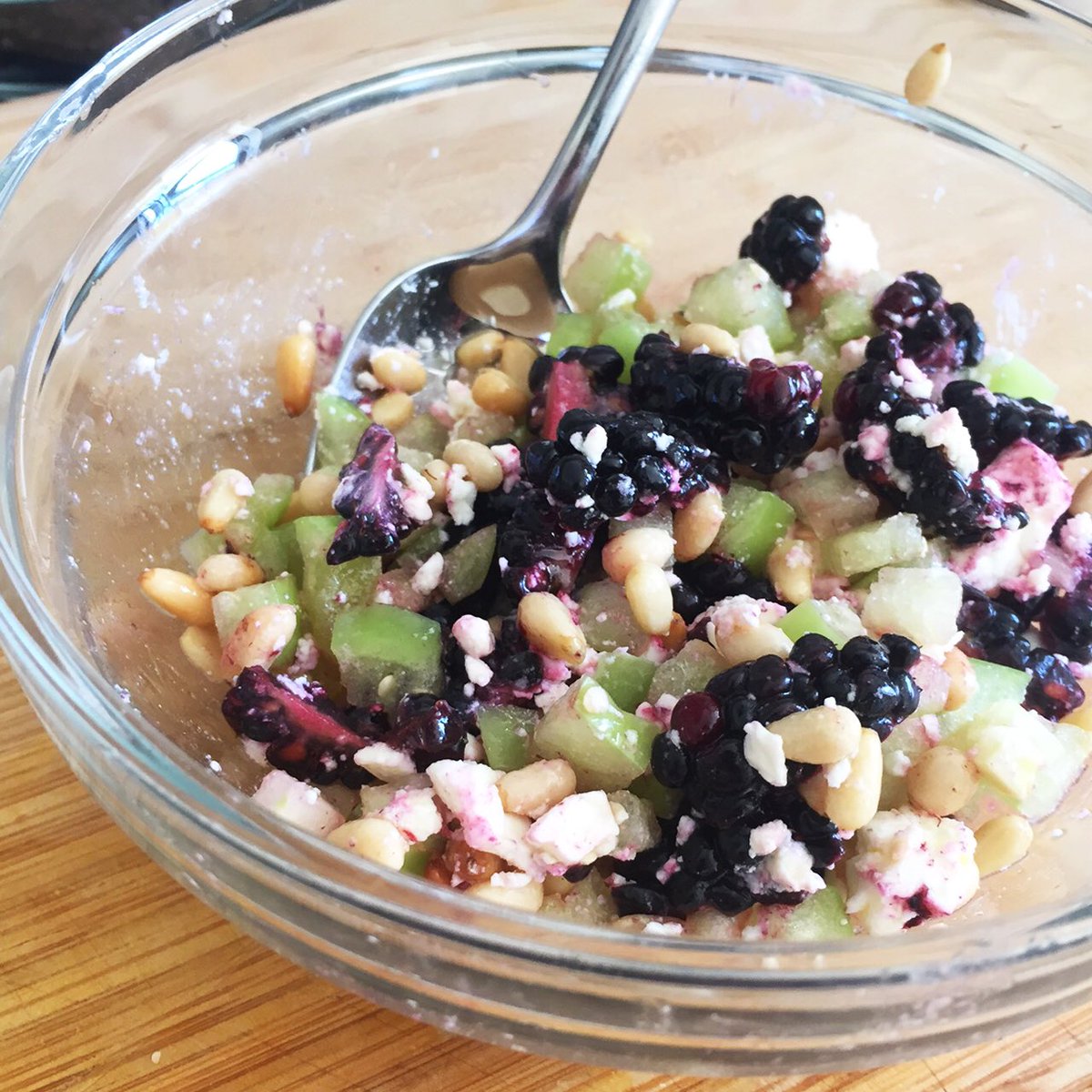 BluebirdandB's tweet photo. We’re coming up on the TWO YEAR anniversary of #bluebirdandblackberries! So I couldn’t help but think back to the first recipe I posted on our site—Sweet Potato Cakes with Blackberry + Tomatillo Salsa! —@NikkiDinki https://t.co/B92Ok0JZjJ #blackberryrecipes #meatontheside https://t.co/v1I2wHdusd