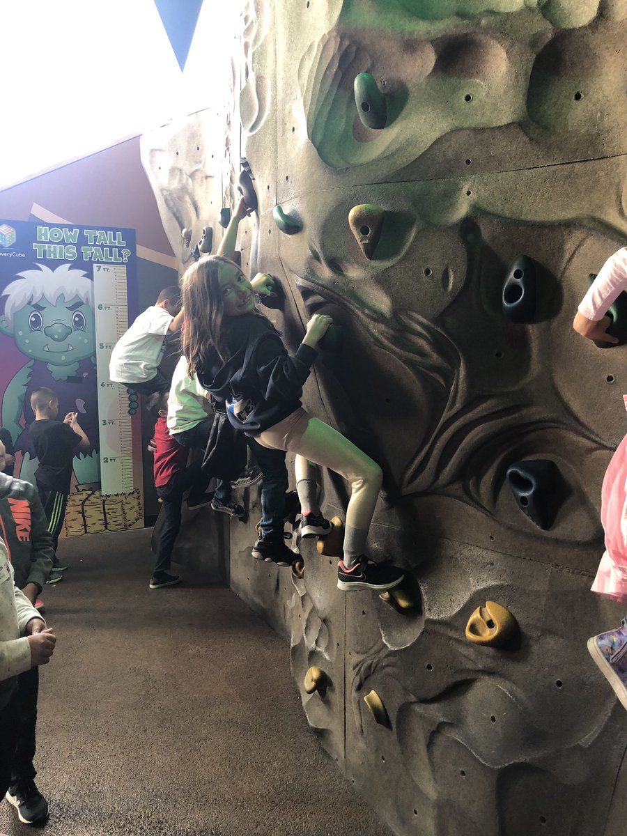 leach_cjusd's tweet image. Today my 2nd graders spend the day at #discoveycube in Aneheim. My students were able to see #forcesinmotion throughout the entire museum. This is the unit in science they are in the middle of. It was a good day