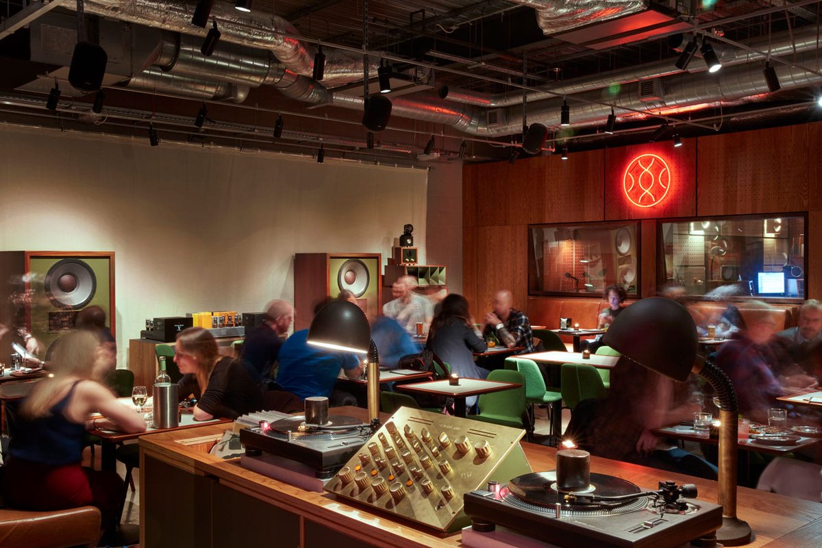 djtomfunk's tweet photo. @deeptenorcity's Dan and I, head back to @spiritland this Friday for another test drive on that audiophile dream 🔊 Come take a listen #Jazz #Fusion #Funk #Boogie @djtomfunk #comehometomusic #AudiophileSound #KingsCross #Free #OffTheBeatAndTrack @Back2BackFM @sohoradio https://t.co/JT2T4Hp0zF