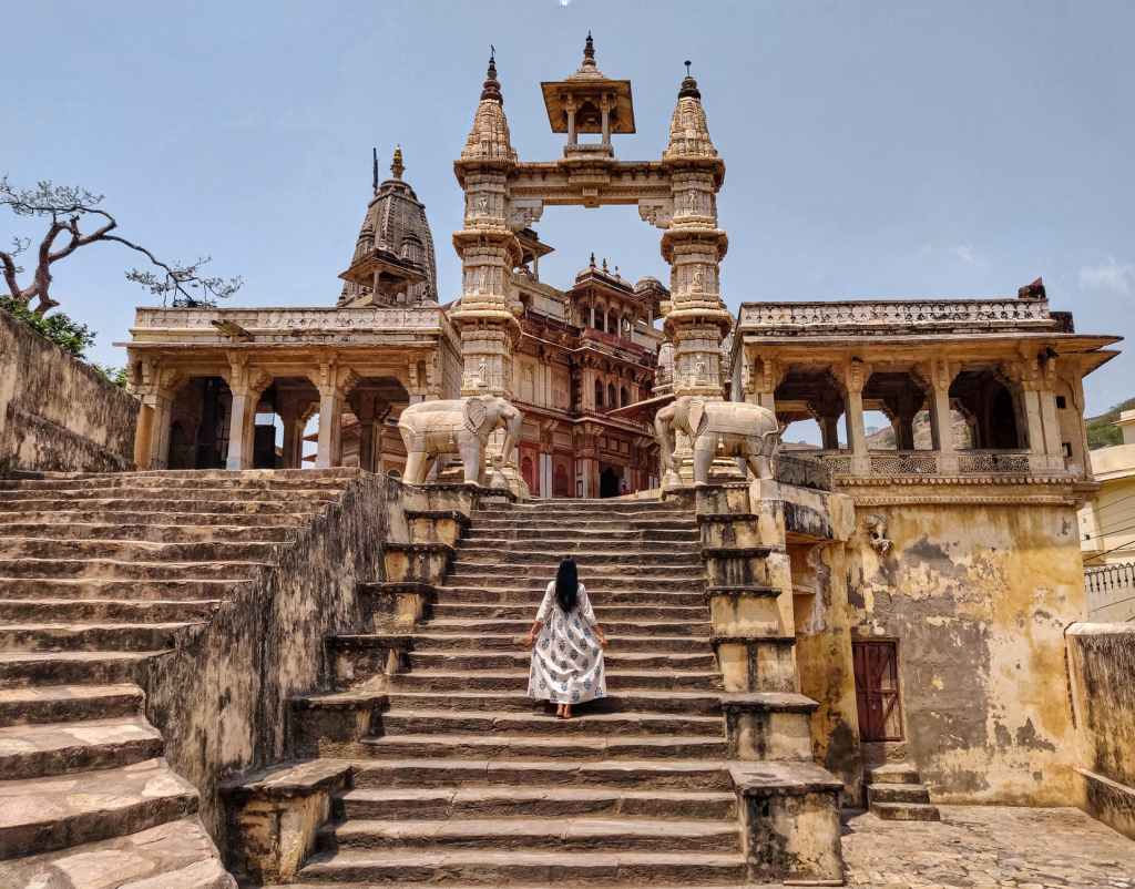 DurgadasL's tweet photo. Tantra: The Return to Primal Roots https://t.co/cxQ7XhfHrg https://t.co/NbayJyi2tc