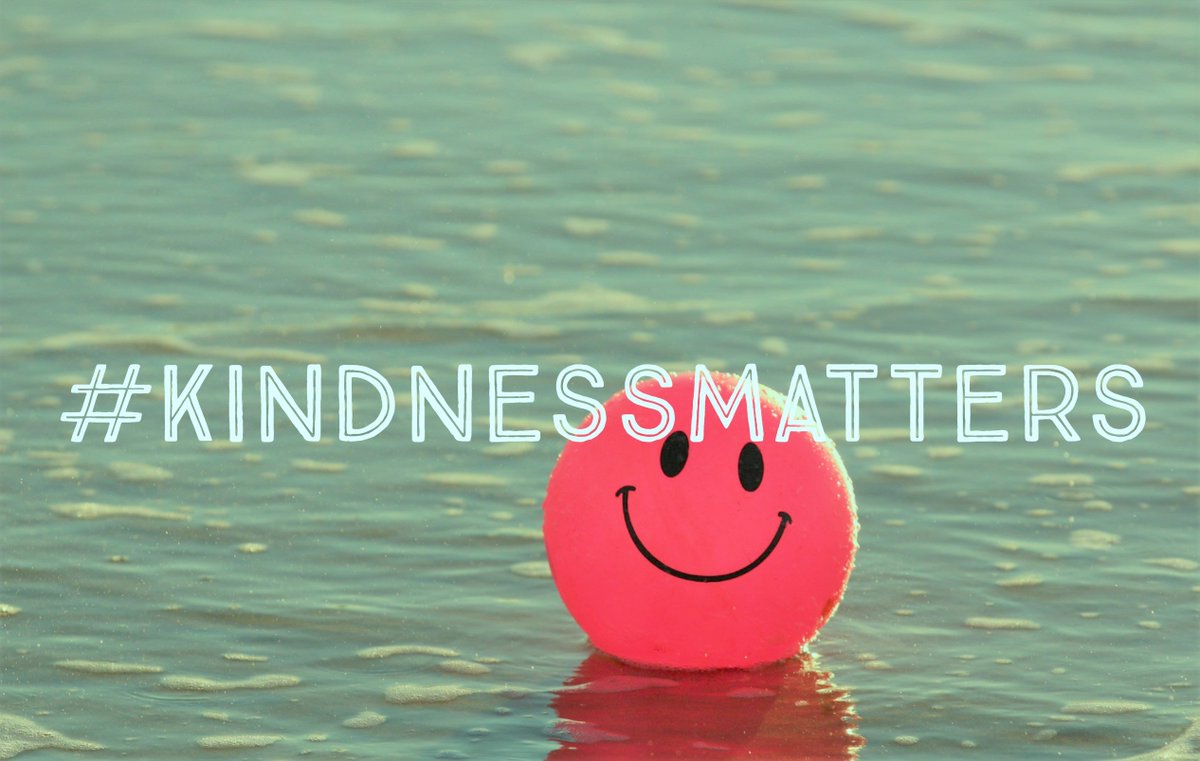 uhmanoa's tweet photo. 😊 During the month of October, people all throughout #Hawaii are participating in the #KindnessMatters Challenge! To sign the Kindness Pledge and participate in the challenge ➡️ https://t.co/437x72T01A #UHMohana @SparkMMatsunaga https://t.co/vaE6h5OeTI