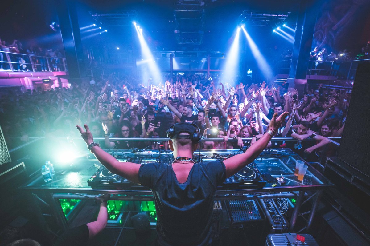 Real.estteban tweet media