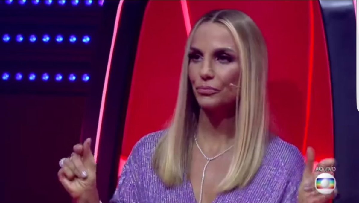 alancristiantv1's tweet photo. Só eu que achei parecido?
#ADonaDoPedaço #TheVoiceBrasil #TVBR #IveteSangalo #Kim https://t.co/enzhIruPNC