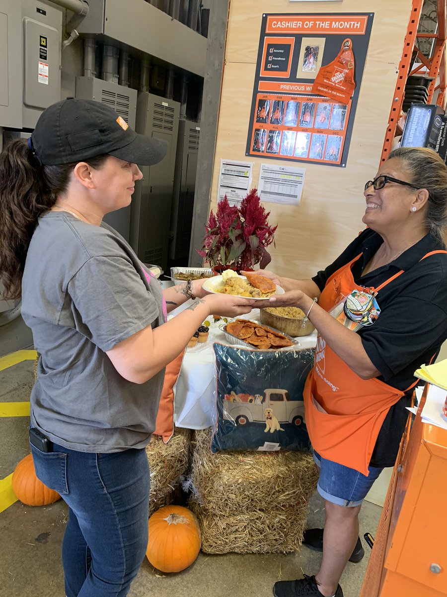LuisHD2018's tweet photo. Love my team &amp; how amazing they are on a day to day basis! 💙💙what a way to kick off #Cam2019 🎂#Cashier #CashierAppreciation #HomeDepot Best part is the beautiful pillows &amp; decorations in these photos are available for sale at @Home6213 😆 https://t.co/c46Fq7UtO7