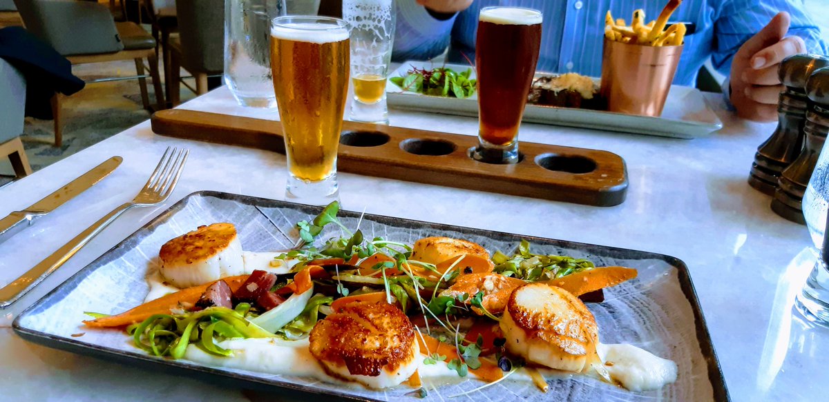 MtnBrewBook's tweet image. Much ink has been spent - and deservedly so - on Denver's brewery and beer-bar scene as #GABF week rolls along. But we should stop also to laud the city's evolving beer restaurant scene, as exemplified by @FormerStDenver: beerrunblog.blogspot.com/2019/10/denver…