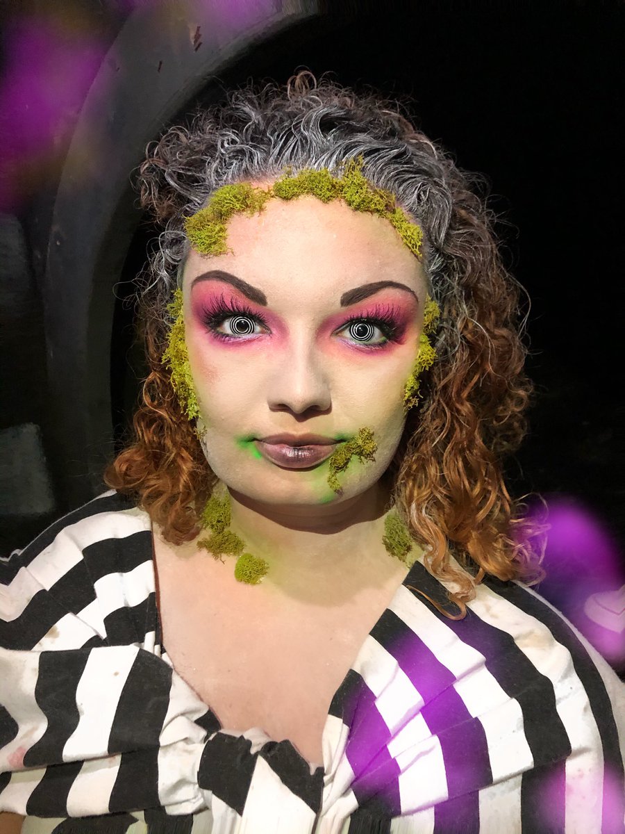 beccasartistry's tweet photo. It’s Showtime! 🕷 #31DaysOfHalloween https://t.co/9gWdFHqByS