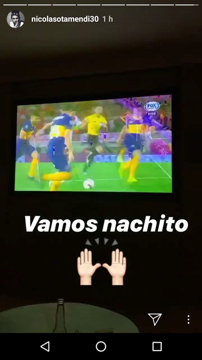 DiarioOle's tweet photo. #Libertadores

🐓 Nicolás Otamendi vivió el superclásico como un hincha de River más

⚽️ Esta tarde fue titular en el Manchester City por la Champions y trasnochó para alentar a la distancia https://t.co/Q7WHaGaV9l