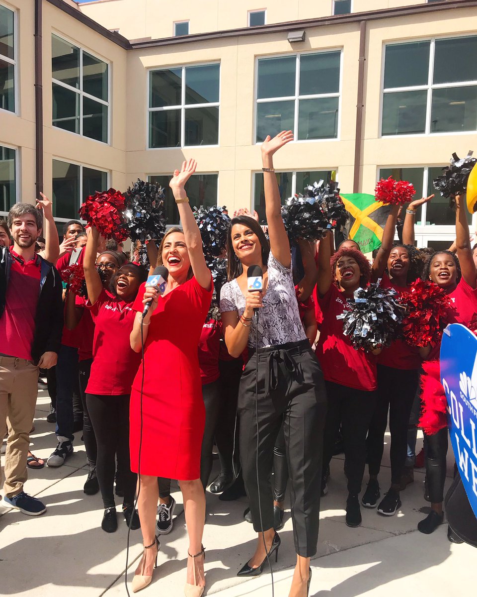 BarryUniversity's tweet photo. Yes, #WeAreBarryU! Thank you @nbc6βs @SheliNBC6 and @RoxyNBC6 for featuring #BarryU on #NBC6CollegeWeek. https://t.co/6lH2QjfYOc