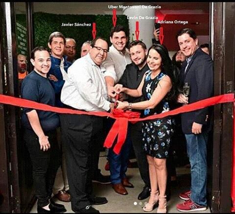 fallaElectricas's tweet photo. Que no se vayan a Olvidar en FLORIDA del Restauran de este Enchufado ex Magistrado TSJ de maduro Javier Sanchez Rodríguez, uno de aquellos jueces que gritaban en el TSJ "uh, ah, Chávez no se va", inaugura en USA el "Bocas Grill Weston" que vuelva a Venezuela es el clamor https://t.co/uf2XheFSqR