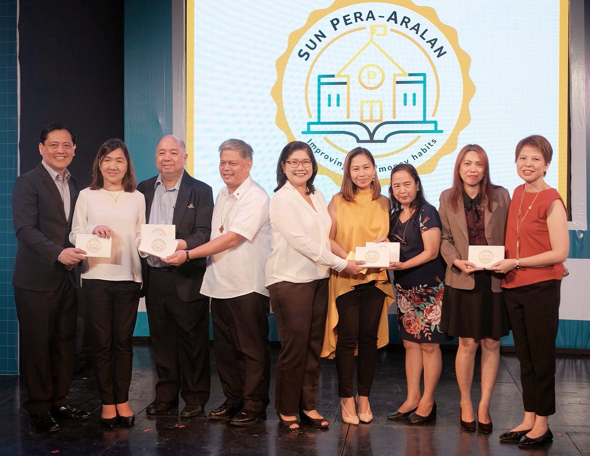 BeneSison's tweet photo. Proud to have launched Sun Life Foundationβs Sun Pera-Aralan in time for Teacherβs Month. Itβs a financial management program aimed at helping our public school teachers improve their daily money habits in order to stretch their income and avoid debt. #brighterworldbuilder https://t.co/yu16MrB6Sb