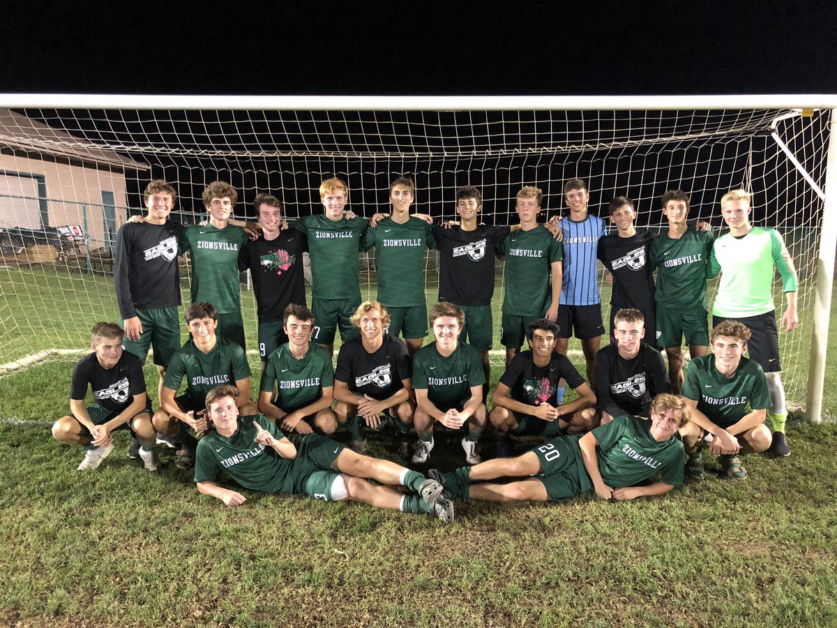 ZCHSMens_soccer's tweet photo. 2019 HCC Champs!!! https://t.co/fhcvIpTYMm