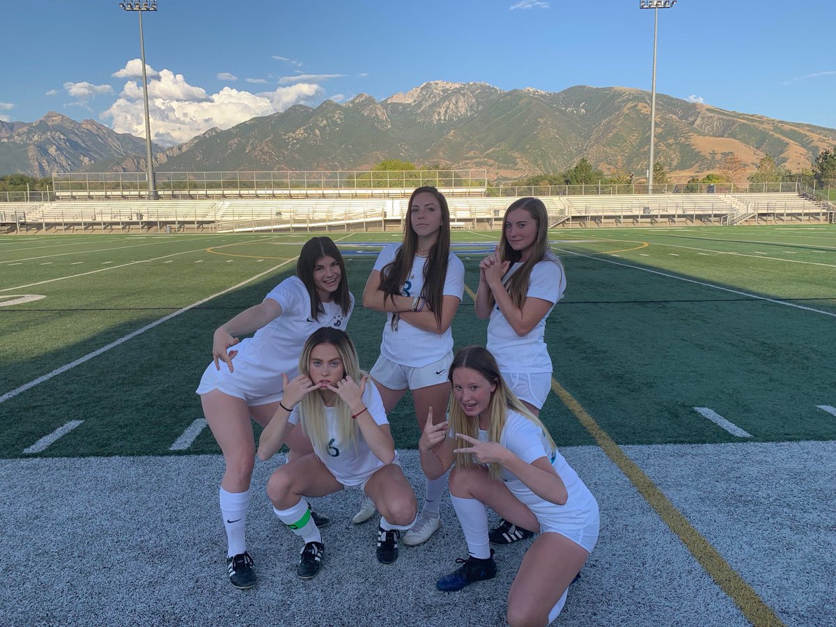 kiersten🤪 tweet media