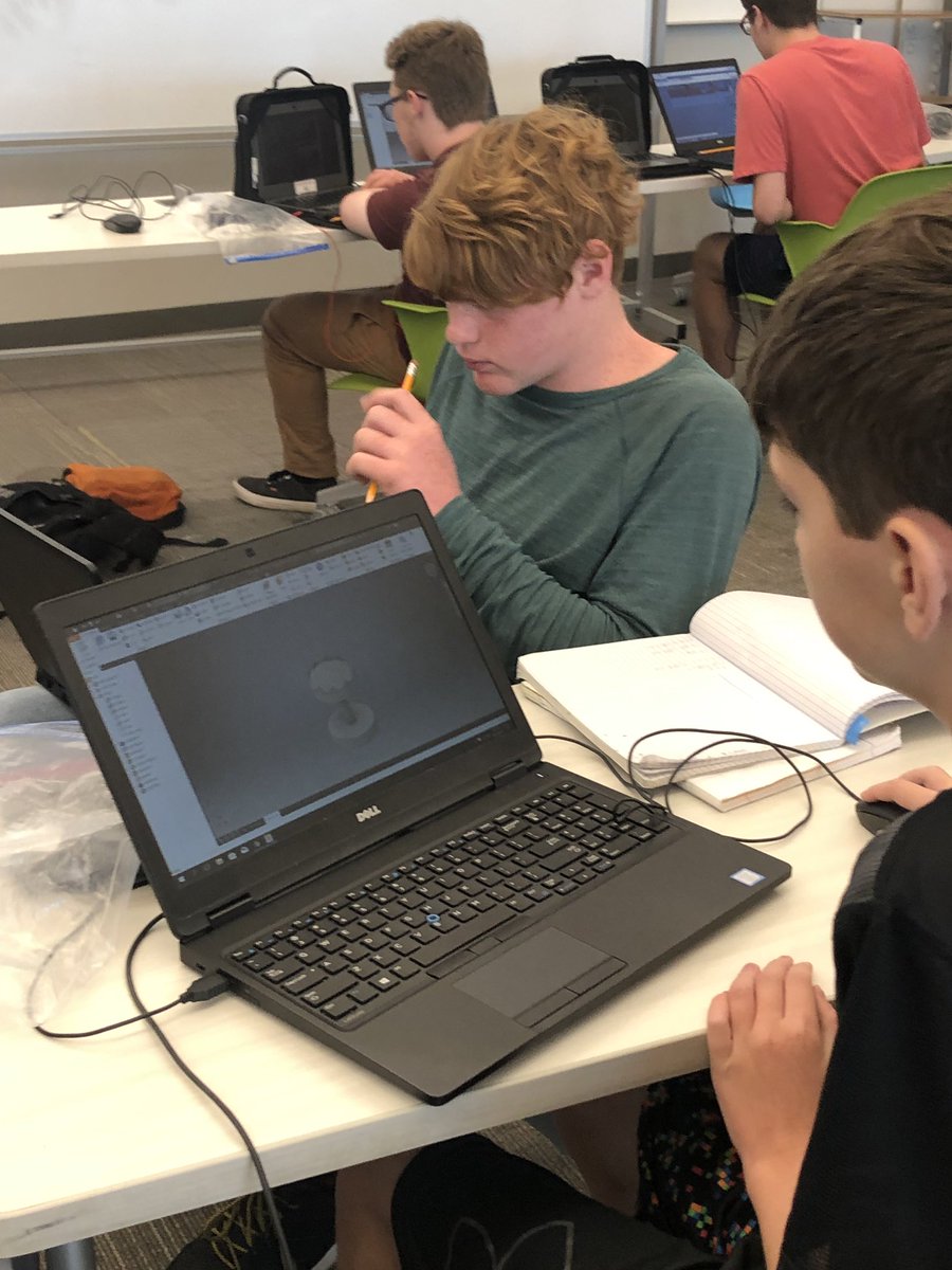 Dunham_DBEXCEL's tweet photo. Love seeing what students can design in Inventor. This is the start to a an automata carousel. #PLTW #PBL #inventor @KCS_DBEXCEL https://t.co/GOpNqxQWw5