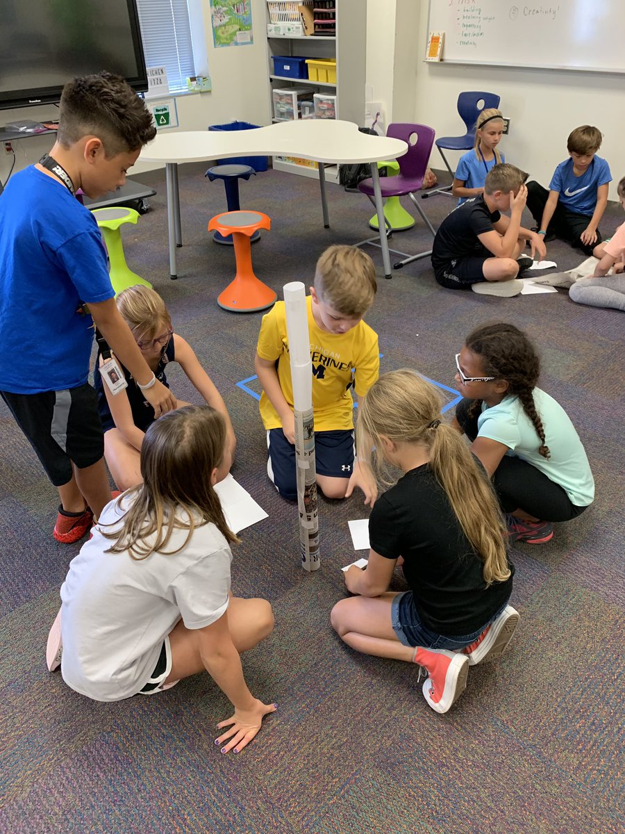 KimMossGT's tweet photo. Introducing the #DynamicDINOS one of our newest #MidloDI teams. They knocked out this IC like champs! #IamDI @LMiller_Elem https://t.co/lxYh7PMlH2