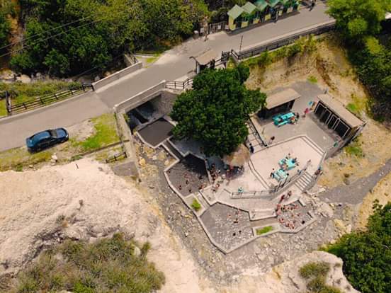 marcjnbaptiste's tweet image. Sulpher Springs Park.
#mudbath #mudpool #volcano #travelgram #travelphotography #travelblogger #traveltime