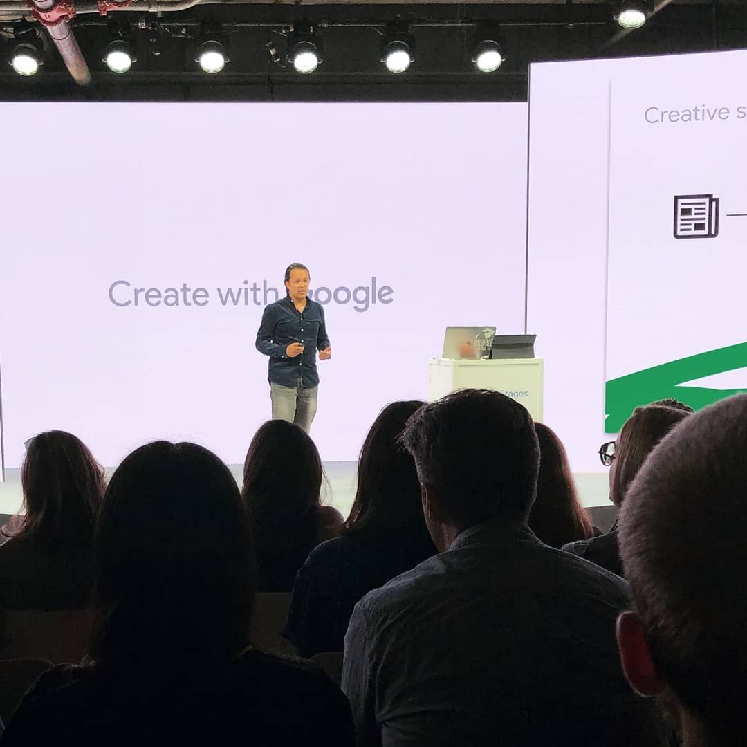 jason_mayes's tweet photo. That #moment when you walk out on #stage with dramatic music + see the audience waiting. Presented at #CreateWithGoogle last week in #NewYork. Fun times - 3 live #demos + they all worked 😅 Phew! #AWNewYork #google #googler #presenter #presentation #work #creativeTechnologist https://t.co/xxfrvX3Byx