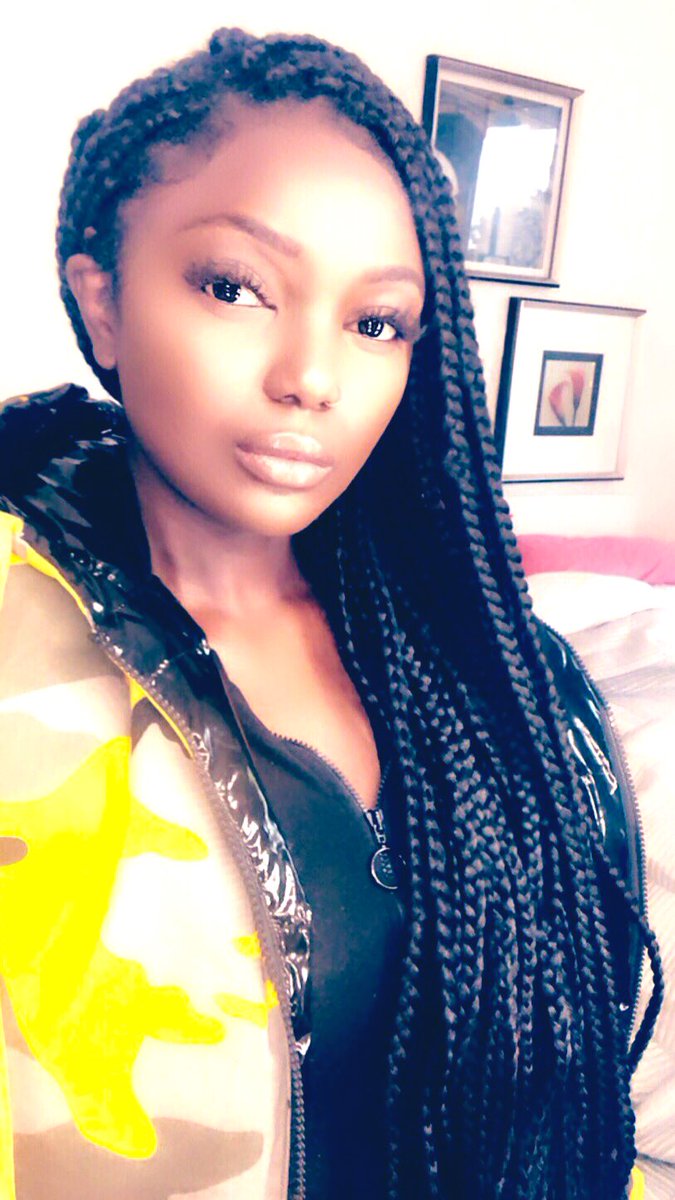 iamtashatee's tweet photo. I beg let's stop with these complaints noh chaiiii 🥺 Unity is Power.
 Do you think i need earrings ?
#237community https://t.co/NQvpWrwuCR