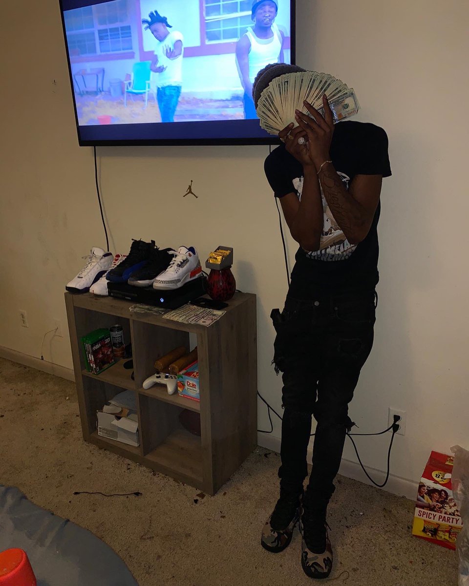 FOEGodYG's tweet photo. FullMetal 4️⃣🏚💰🖤
#4Foep #FreeBDS #FreeScaleRell #FreeLilTay #FreeLilWill https://t.co/g4gx7fldaW