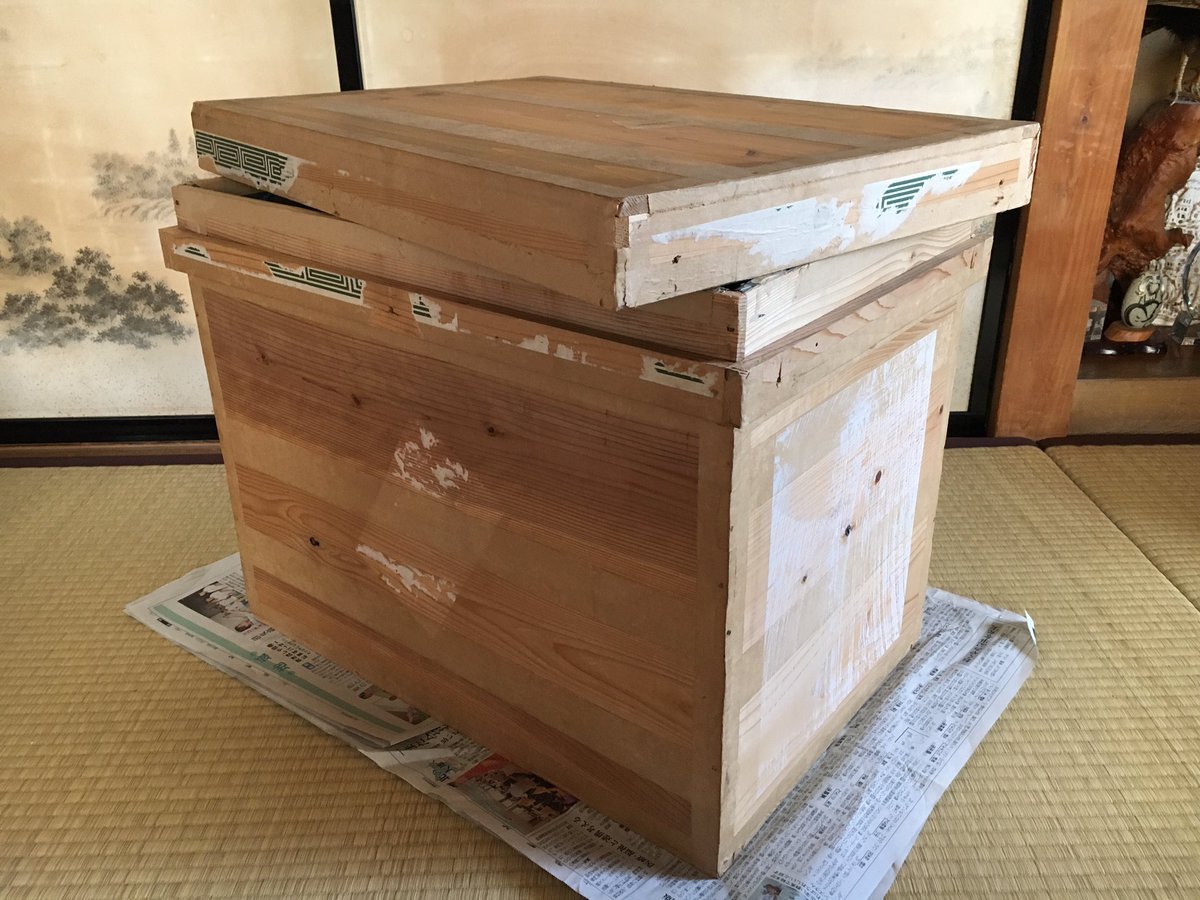 一閑張りに挑戦！ 古い茶箱を相撲の番付表を使ってリメイク。本当はも