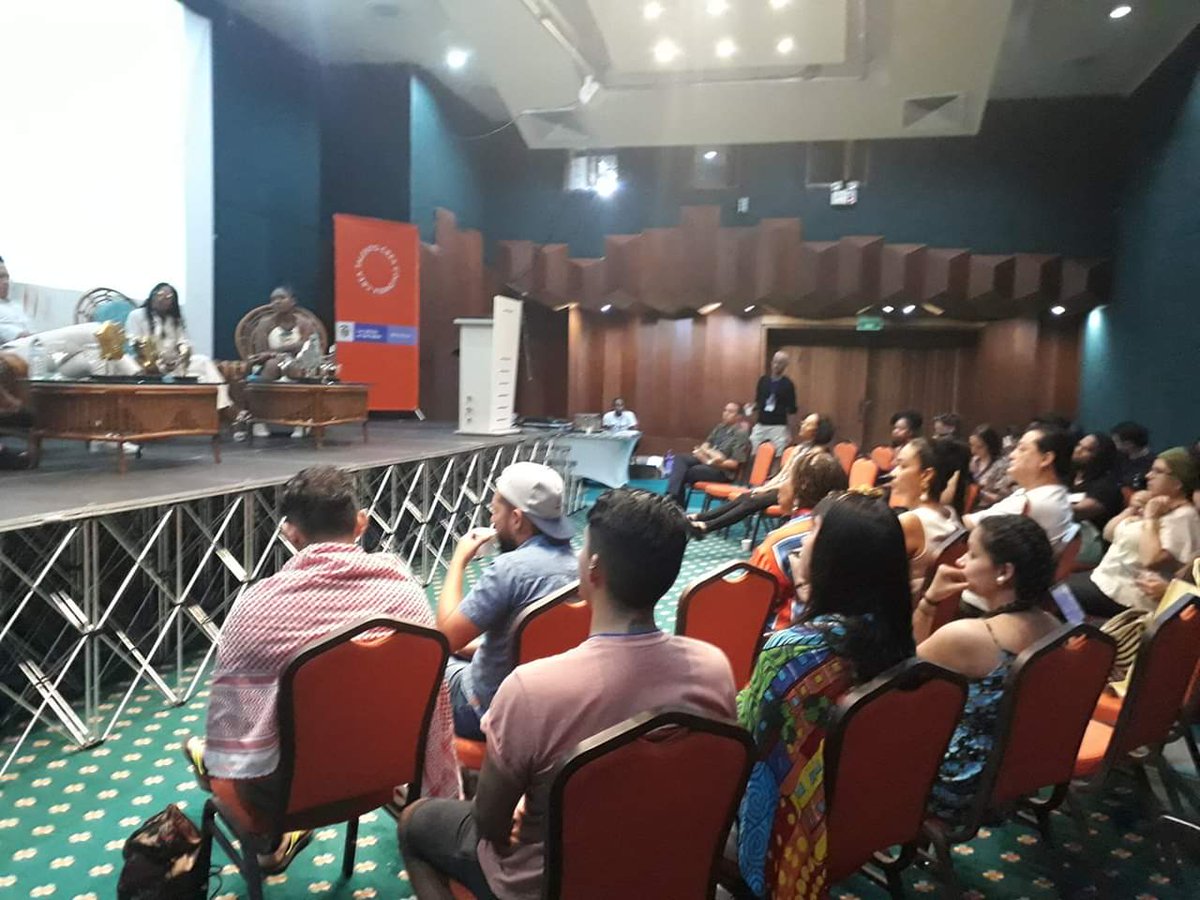 Con vistas a buscar compañías internacionales de danza contemporánea de cara a nuestro Festival Internacional de Danza Contemporánea a realizarse el 2021!!!
Gracias al <a href="/MINECSAI/">MINEC</a> <a href="/atencioncultura/">Servicio al Ciudadano MinCultura</a> con el apoyo de <a href="/CulturasBolivia/">Viceministerio de Culturas y Folklore</a> 
#Minec2019 #danzabolivia #rumboal2021