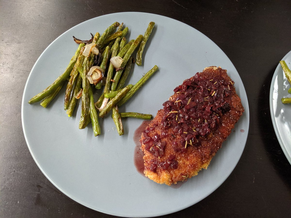 brwyatt's tweet photo. Brie-Stuffed Chicken with Cherry-Rosemary Sauce and Haricots Verts #PlatedPics #MealsWorthMaking https://t.co/YztlPqw0Ea
