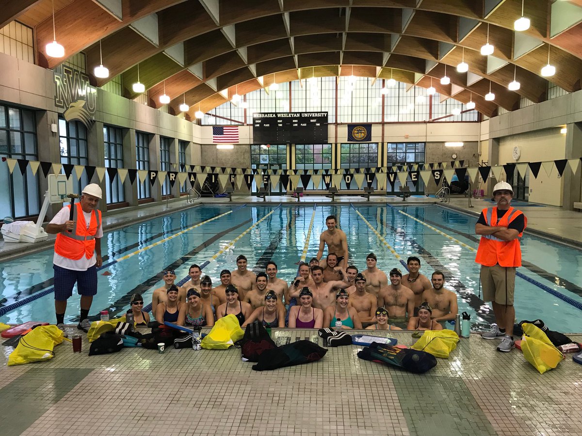 PWOLFSWIM's tweet photo. Year 6 Under Construction “Hammer Down” https://t.co/qDgX4m15rR