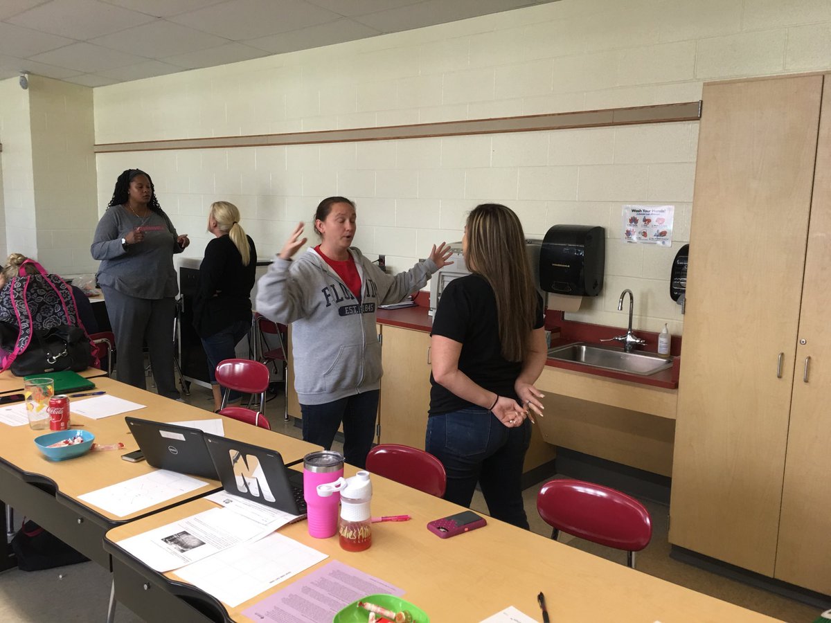 GJorgensenHCESC's tweet photo. Mt Healthy teachers practicing strategies for engaging instruction @MtHealthySchool @mission64u @urbanesc https://t.co/Mb7gYPzG5X