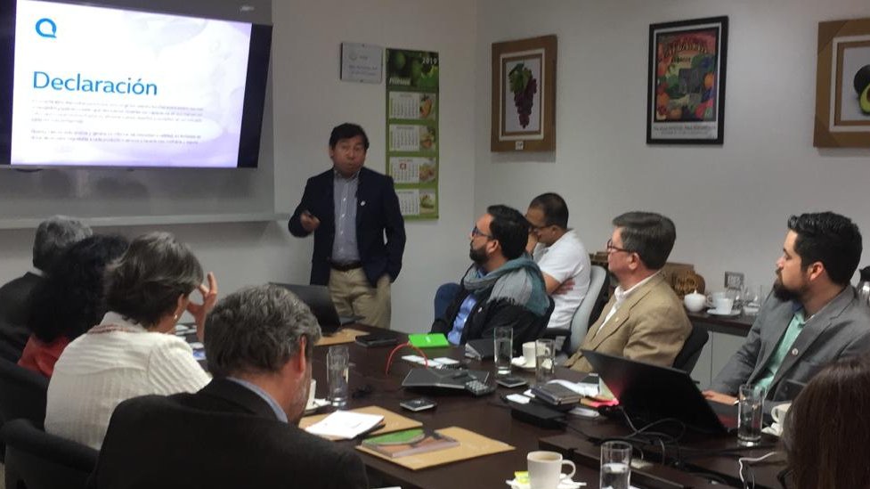 qualitylabs_cl's tweet photo. Internacionalizando nuestro servicio de análisis. Provechosa participación en Misión Comercial a Lima y Trujillo, Perú, @ProChile, hoy somos el único laboratorio que ofrece análisis de Virus #HepatitisA, #Norovirus y #STEC en alimentos en el Cono Sur. https://t.co/o4giqjadxH