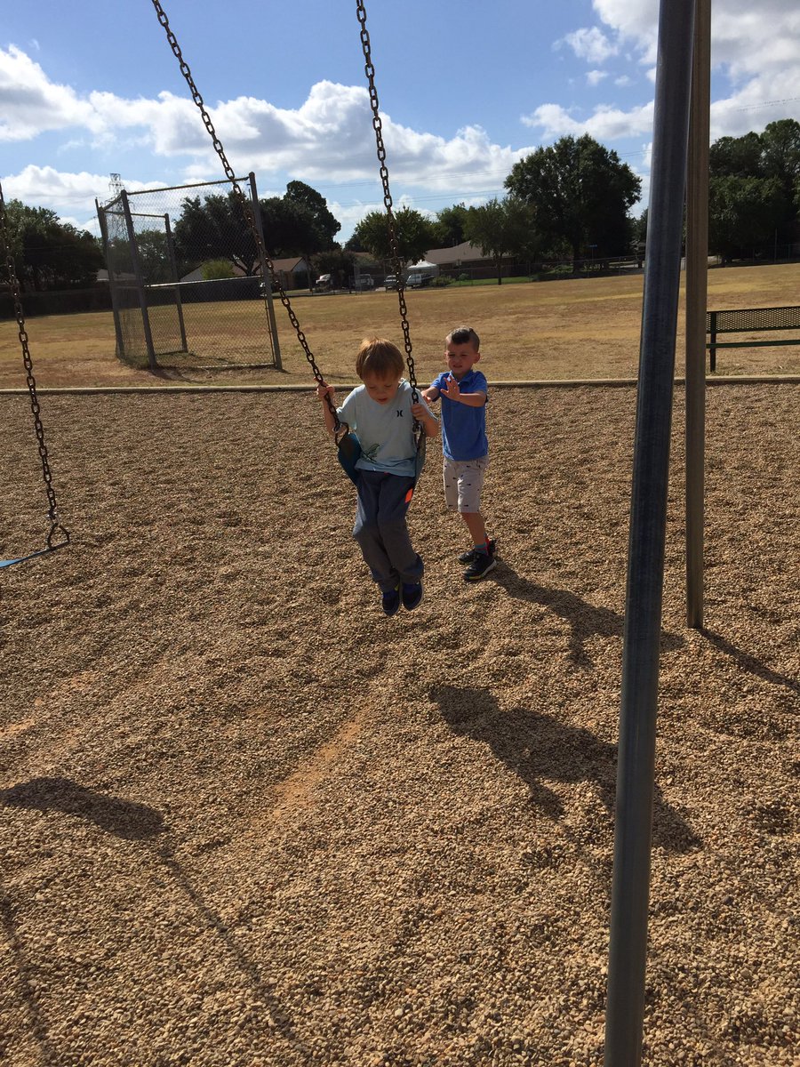 Elizabeth Justl tweet media