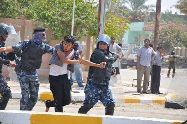 IraqiRevolution's tweet photo. @TheEllenShow @TiffanyHaddish #Hello_world
#There_are_people_Making #Revolution_now_in_iraq !
#Show_your_support_for_the #right_of_Iraq_people_to #protest_peacefully
#Save_the_Iraqi_people
#HELP_Iraq
#saveIraqipeople https://t.co/KS2ZBaRgpq