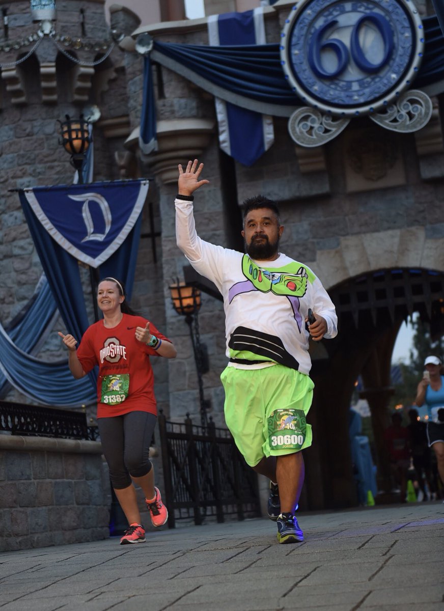 DISFIT4JnG's tweet photo. Day 1 Castle Pic: Run Disney Style.
To Infinity & Beyond @rundisney @Disneylandtoday #30DaysOfRunDisney #RunDisney #IRunDisney #WeDisney #WeDisney #Disney #Disneyland #RunDisneyStyle #RunningLifeNLaughs #Buzz #BuzzLightYear #ToInfinityAndBeyond @noguiltlife https://t.co/6lzVi8tpMY