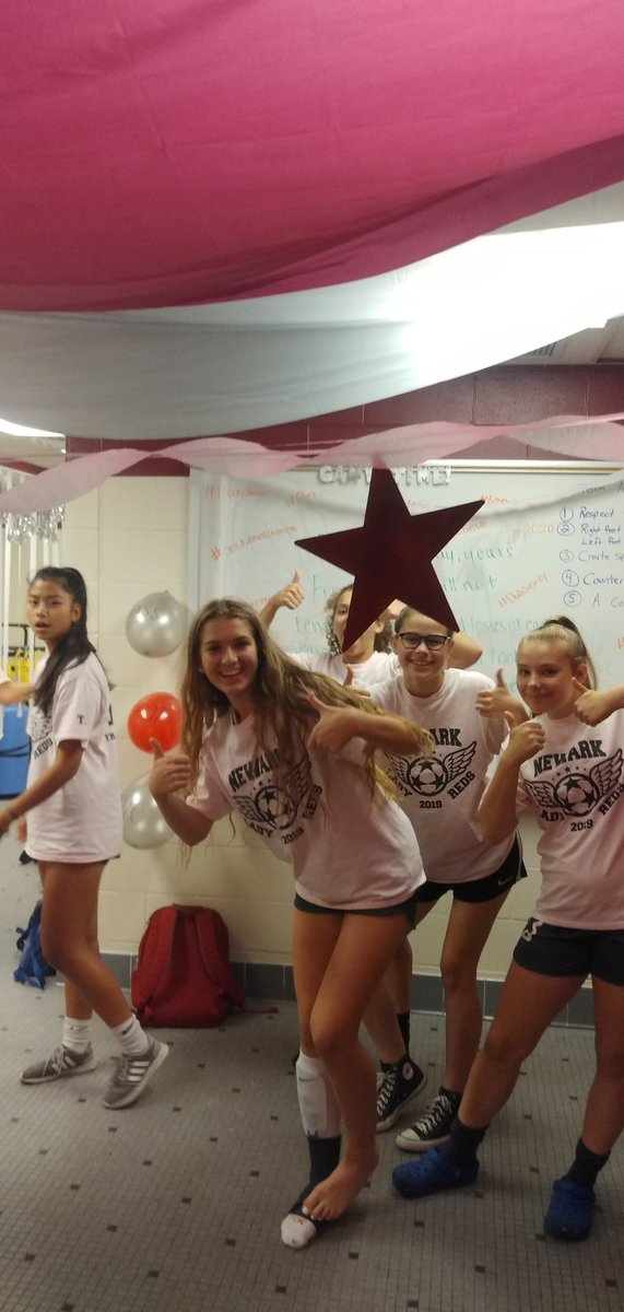 NewarkLadyReds's tweet photo. Even though there was no game, each senior got their senior letter and underclassman decorated locker room. #acommunity https://t.co/9hI1Rqs0fs