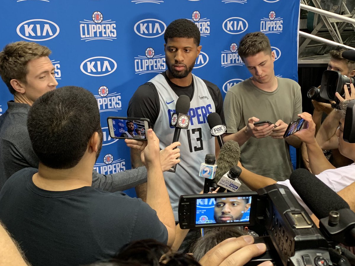 HawaiiAthletics's tweet photo. 🤙🏽Welcome back to the Stan @LAClippers 🤙🏽 https://t.co/4Rzue5pgVi