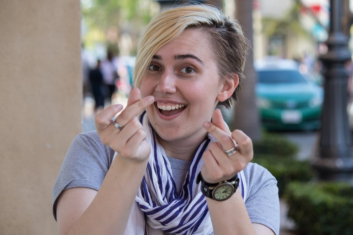 AlstonNovak's tweet photo. Yo, I'm Alston, #iamnonbinary and working on that art hustle. Comics and memes exclusively, except for when I'm not [ they/them/ya'll ] https://t.co/YjvsWZt9ju