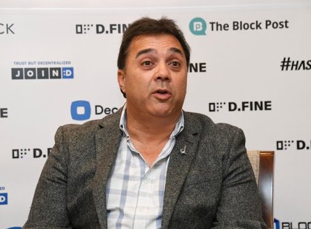 VICRewards's tweet image. blockpost.com/market/51559/ CEO of dClinic Dr Richard Satur speaking at [KBW 2019-D.FINE] “dclinic wants to work together with other ‘blockchain-based health data projects’”  #blockchaintechnology #blockchain #dfine #business #healthcare #batam #indonesia #korea #health