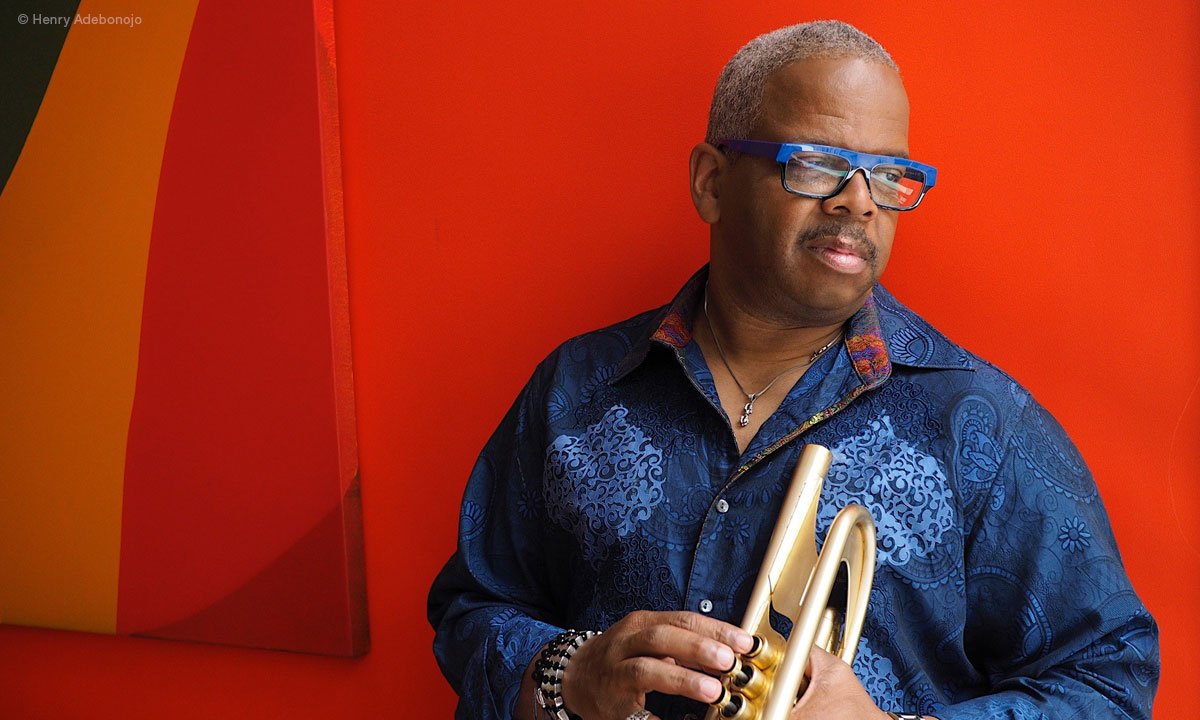 tomorenmusic's tweet photo. So excited to hit the road with the great @T_Blanchard & the E-Collective! 🤩🔥🎶🎺
10/6 Jarasum Jazz Festival
10/7 Billboard Live Tokyo
10/10-11 Blue Note Shanghai
10/12-13 Blue Note Beijing
#terenceblanchard #tomoren #mattsewell #davidginyardjr #oscarseaton #ecollective https://t.co/l55B3nIMR4