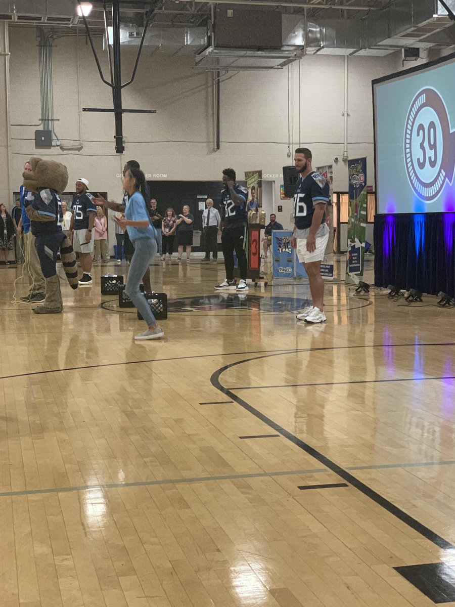 HGHillCounselor's tweet photo. Such a fun visit from the @Titans surprising our @HGHillMiddle school students today ❤️🏈💙 https://t.co/UiL6hUEkKb