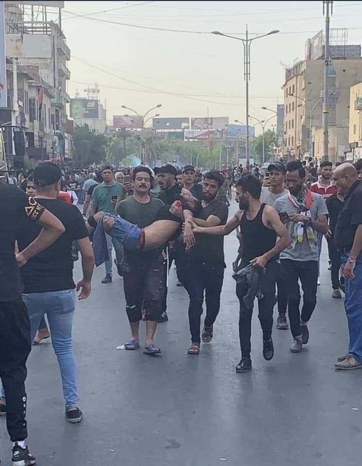 IraqiRevolution's tweet photo. @CNN #Hello_world
#There_are_people_Making #Revolution_now_in_iraq !
#Show_your_support_for_the #right_of_Iraq_people_to #protest_peacefully
#Save_the_Iraqi_people
#HELP_Iraq
#saveIraqipeople https://t.co/xHNvsOp1jH