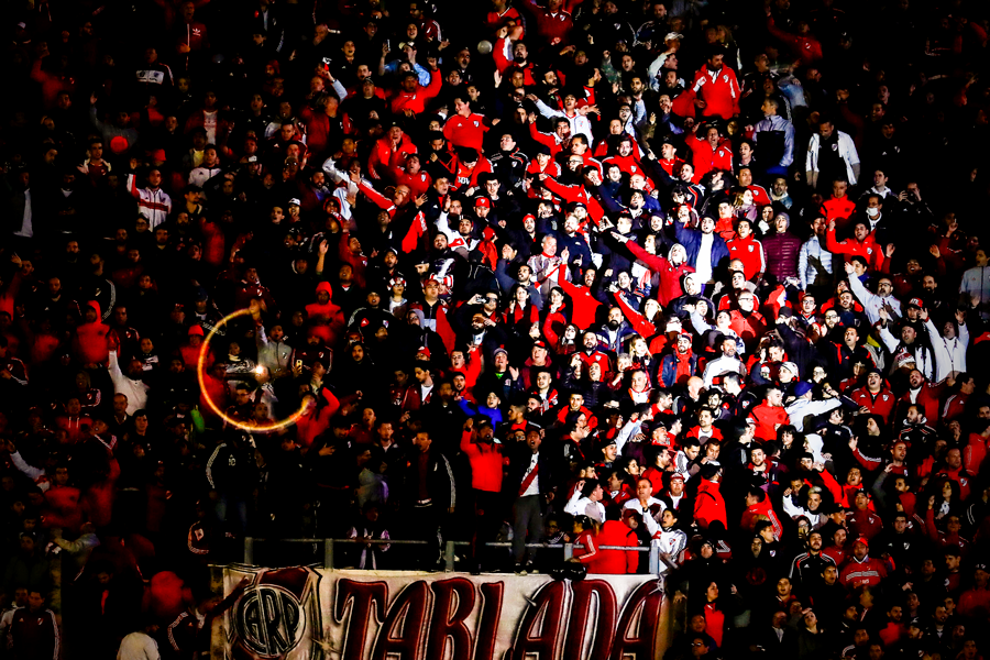 brfootball's tweet photo. River vs. Boca's atmosphere is stunning as usual 😍 https://t.co/hyxrV2YPtD