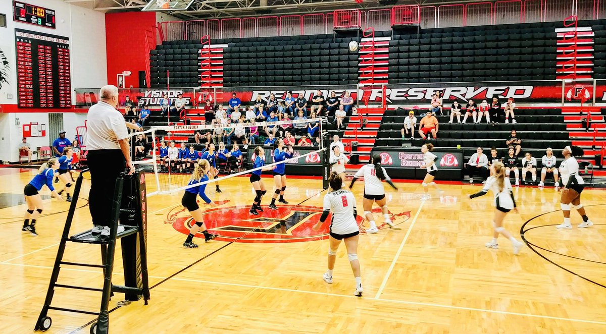 RedmenVB's tweet photo. Redmen VB fell to the Elmwood Royals in 3 sets during conference play at home tonight. 

18-25| 15-25 | 23-25 
#RebuildReloadRevitalize https://t.co/GNDC3JrZ10