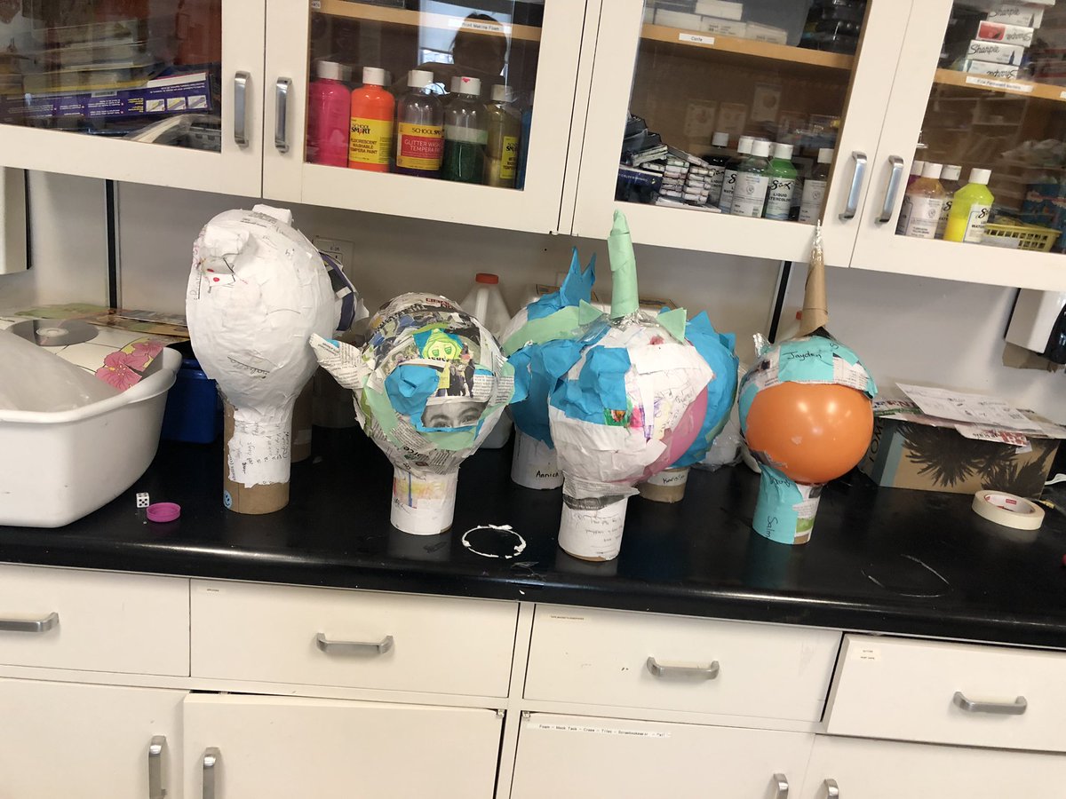 JenniferBarr28's tweet photo. Paper Mache all day, many masks being made @thickwoodArts @FMPSD @FMPSDArts https://t.co/CQ1rcBMRfO