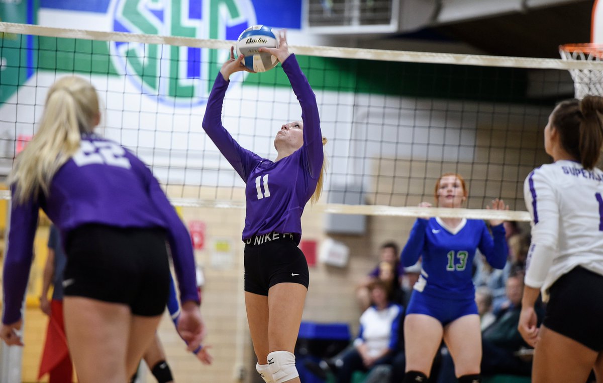 EricJohnsonADH's tweet photo. Lyle-Pacelli and Grand Meadow volleyball faced off tonight in Pacelli. https://t.co/PvA3b3oNjX