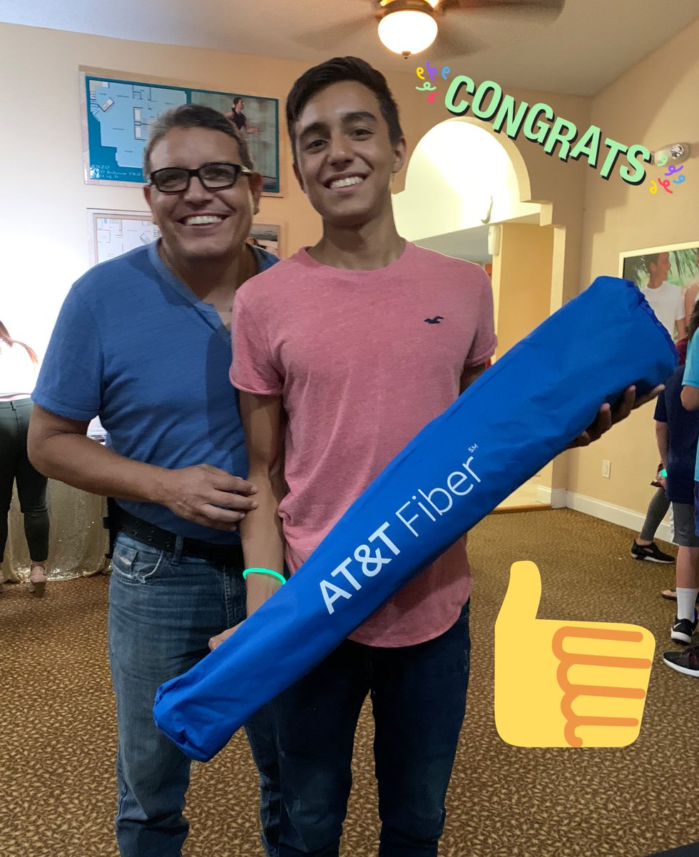 ErickaArroyo11's tweet photo. Awesome!!! #NationalNightOut #event #att #HappyCustomer https://t.co/jaNV8ujJAq
