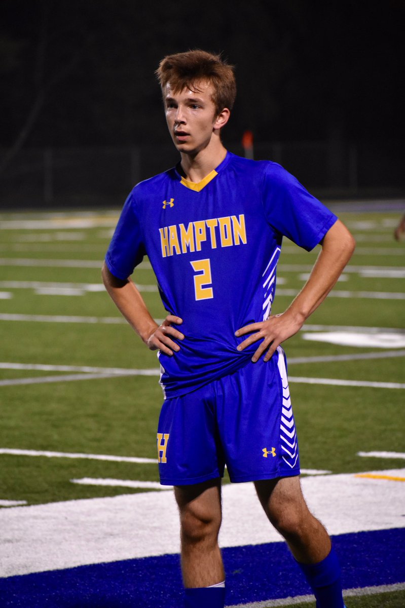 htownyearbook's tweet photo. Boys Soccer Senior Night was last night⚽️ Congrats to all the seniors and on another Hampton win!!! 📸- Allie Crist https://t.co/evFpS9B4pM